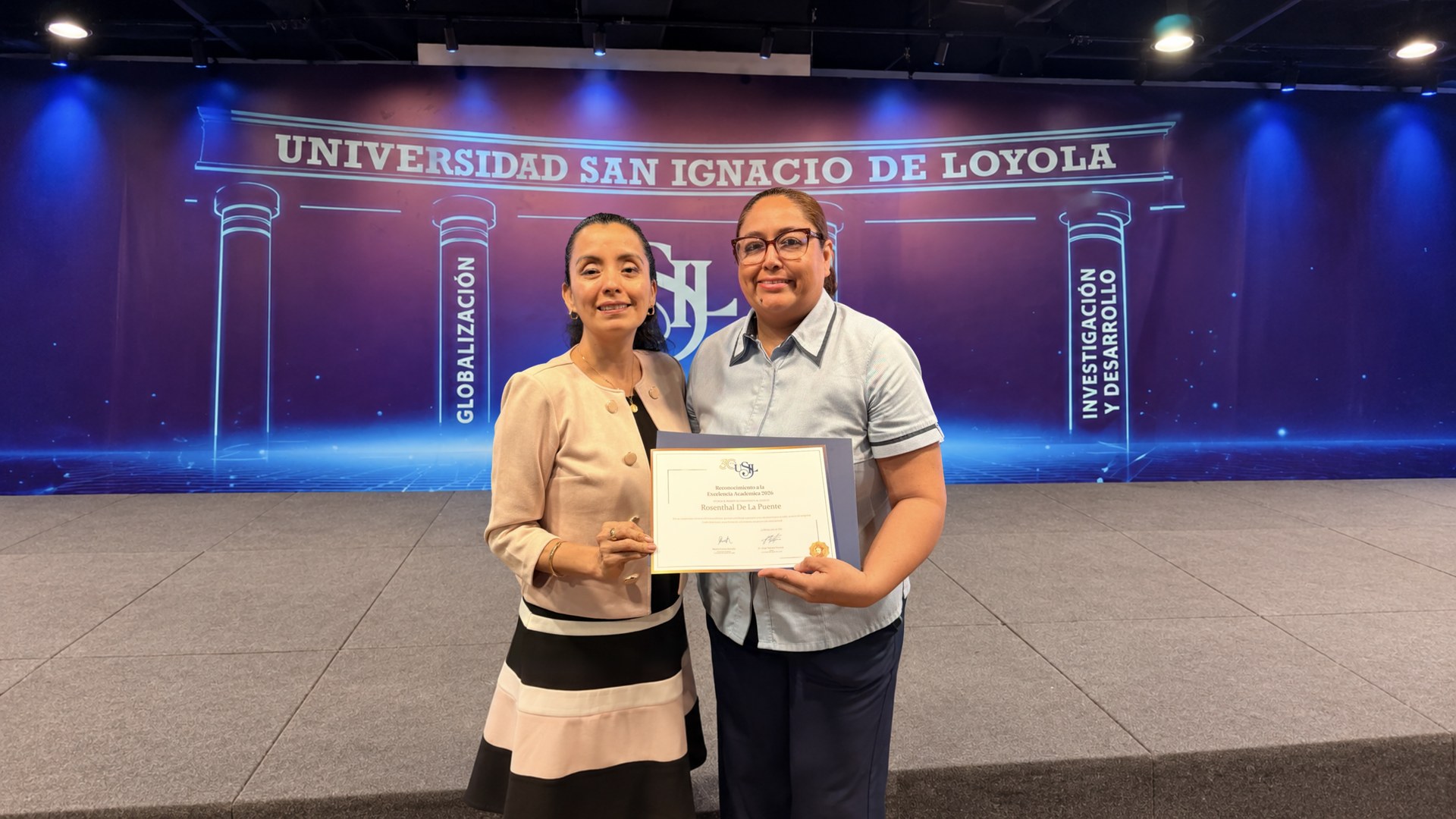 Recibimos un reconocimiento de la Universidad San Ignacio de Loyola por nuestra excelencia académica
